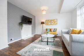 Bright & Spacious 3 Bedroom Home With Fast Wifi!